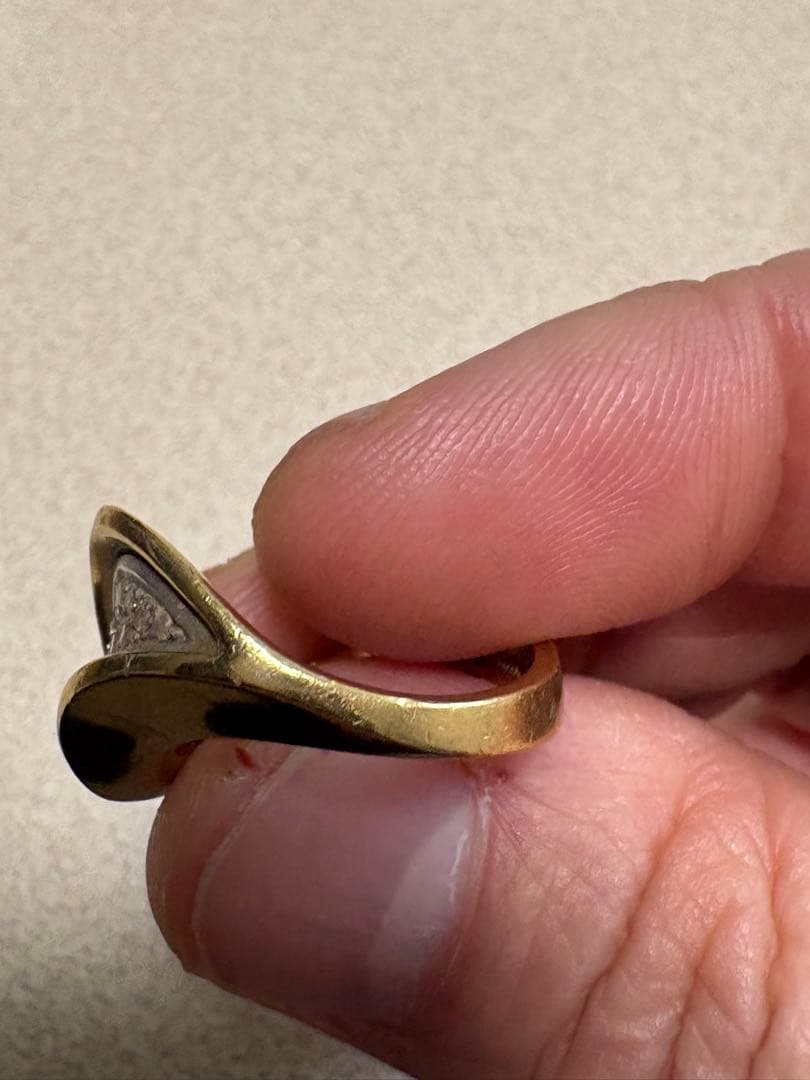 装飾的なパターンのリングセット