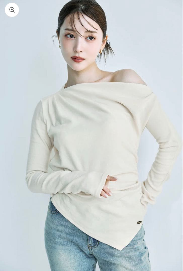 poláura アシンメトリードレープロングスリーブトップス