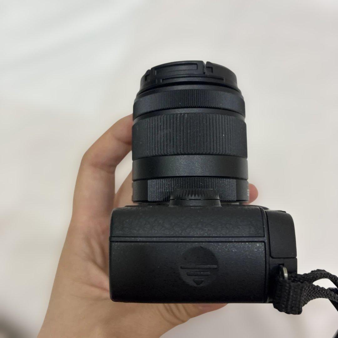 PENTAX ペンタックス　Q7デジタル一眼レフカメラ