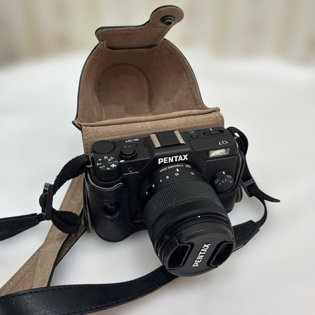 PENTAX ペンタックス　Q7デジタル一眼レフカメラ