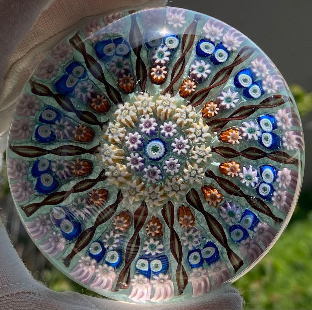 ☘️パースシャー☘️ ガラスペーパーウェイト　文鎮　スコットランド製　直径7.6㎝❣️