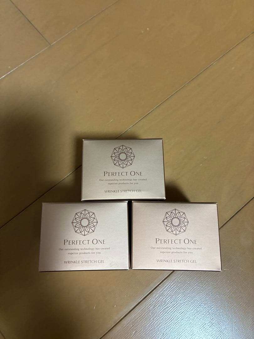 【新品未開封】パーフェクトワン薬用リンクルストレッチジェル50g 3個