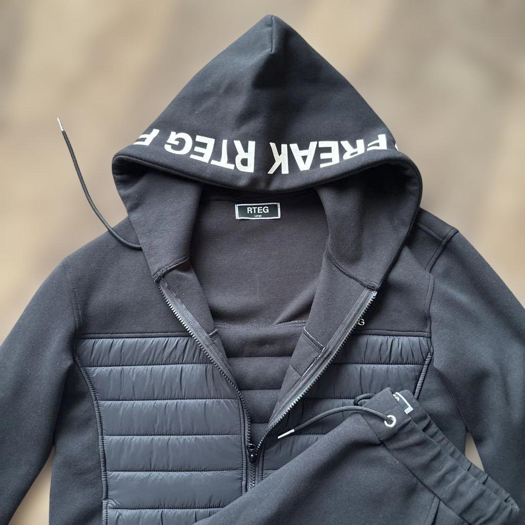 アダムスジャグラー フード付きセットアップ