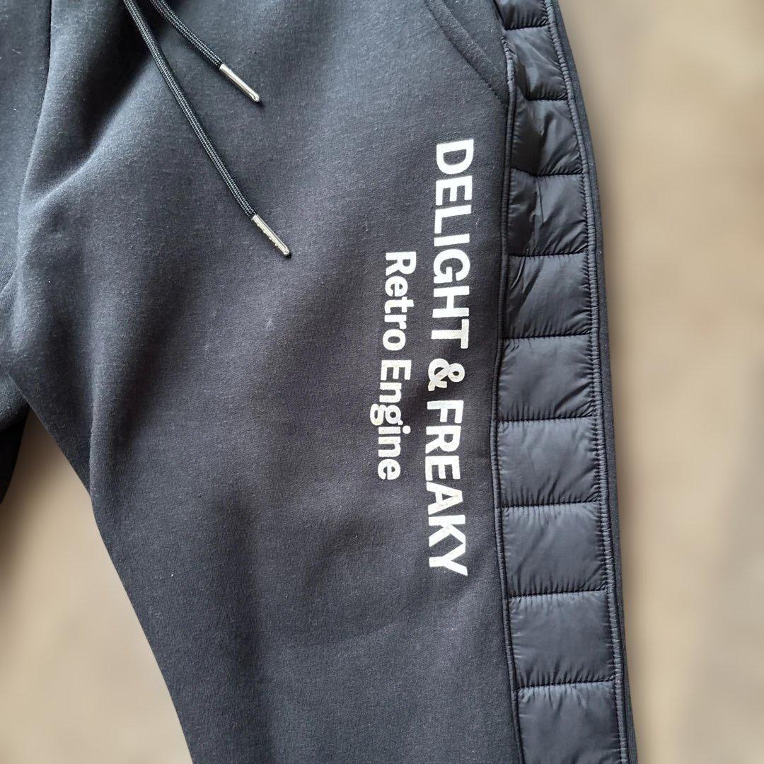 アダムスジャグラー フード付きセットアップ