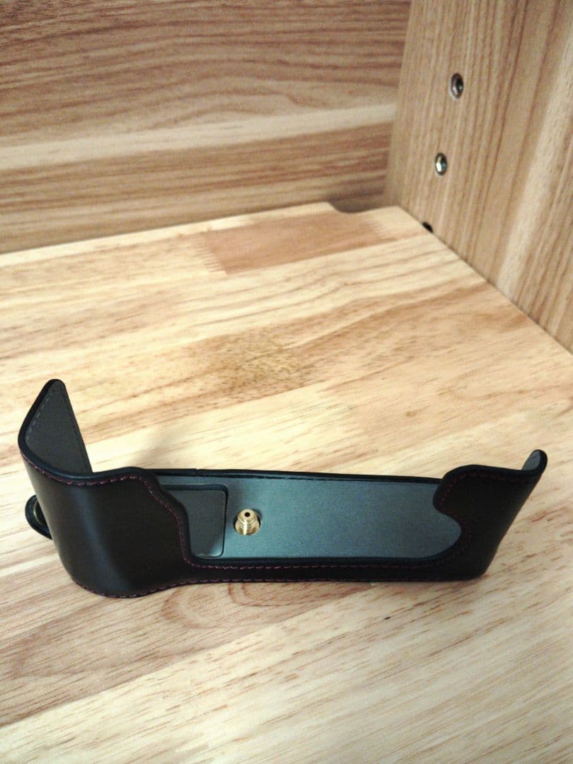 Fujifilm X-E1 ミラーレス一眼カメラ【EVF難あり】