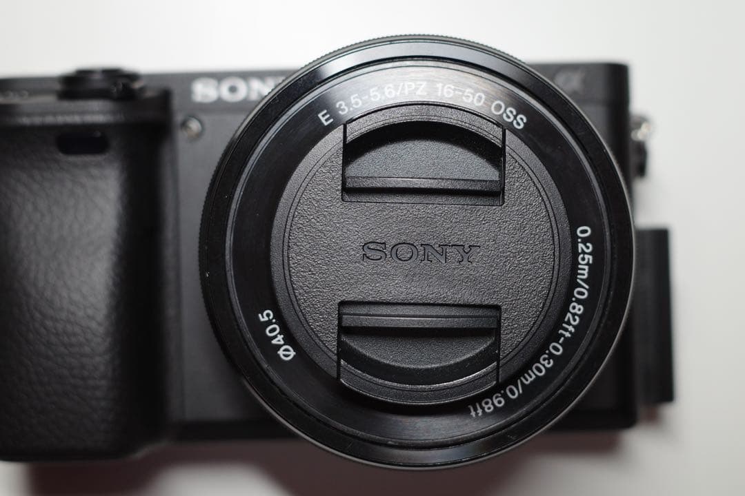 SONY α6400 ILCE-6400 パワーズームレンズキット　おまけ付き