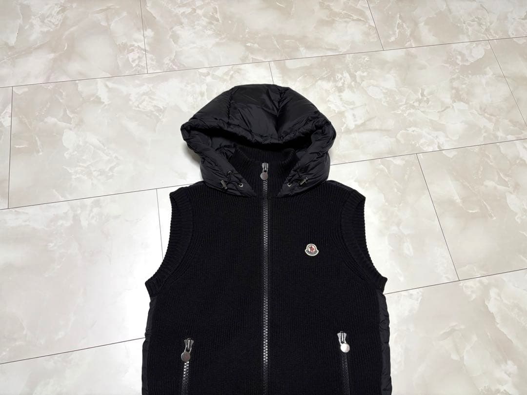 モンクレール ダウンニットベスト