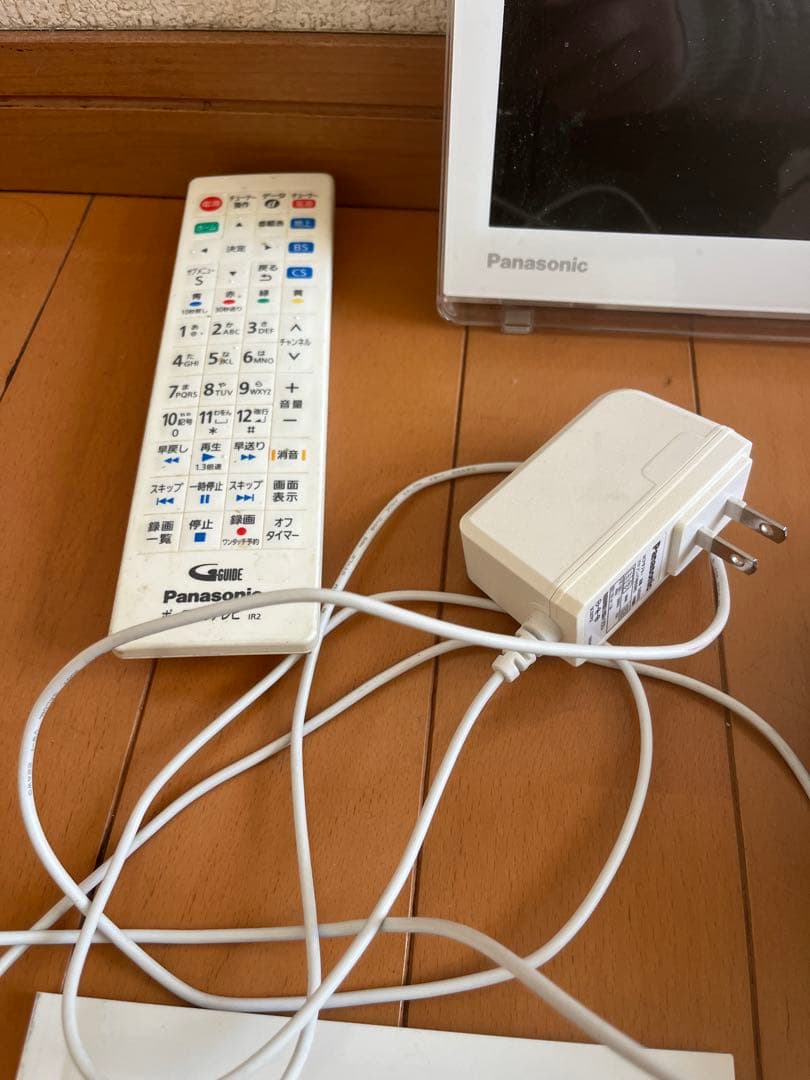 Panasonic ポータブルテレビ UN-10E8