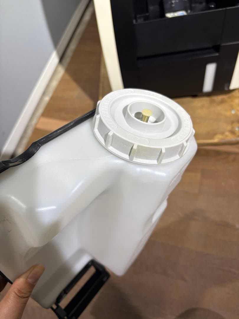 SHARP 除湿加湿空気清浄機 プラズマクラスター　KC--HD70-W