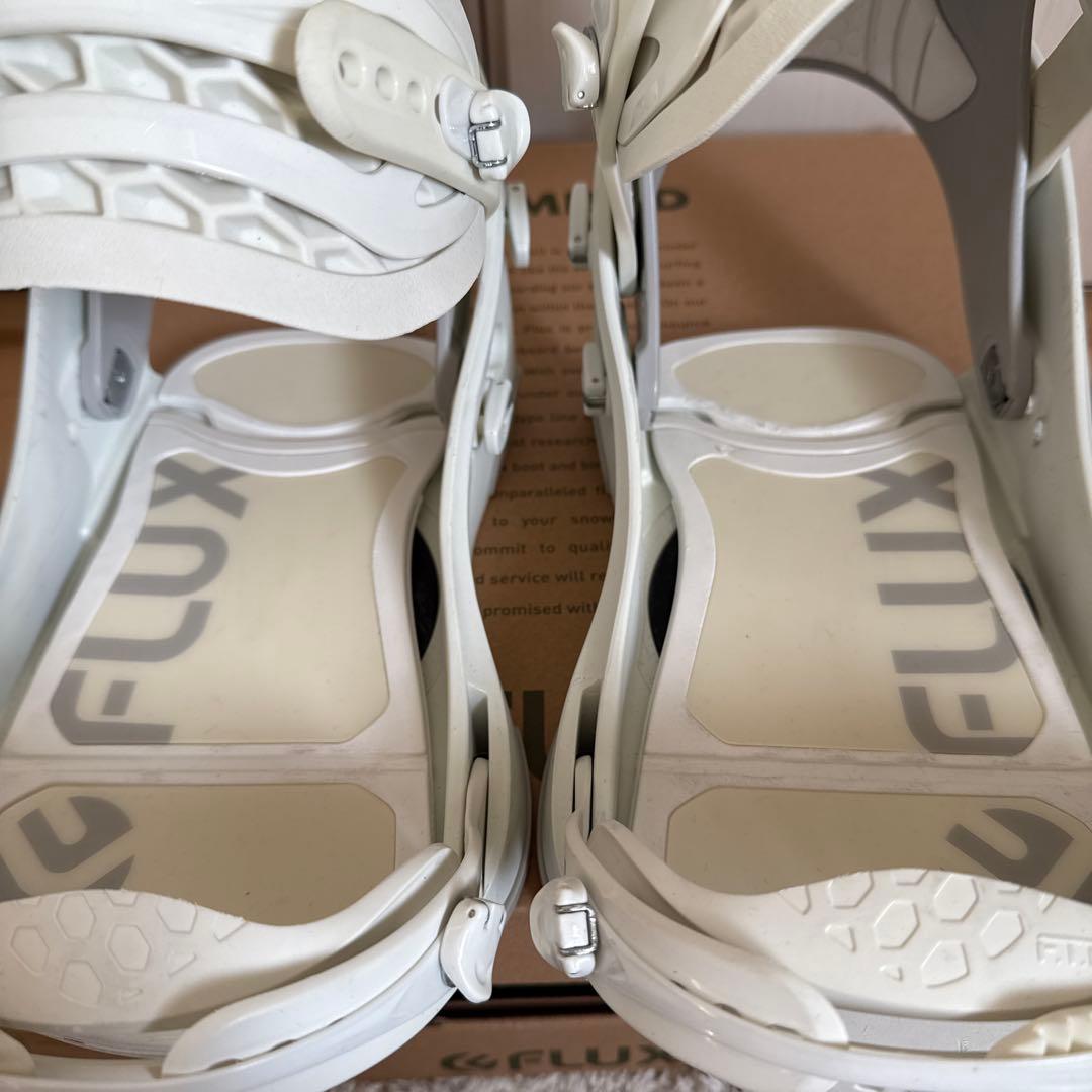 FLUX ビンディング CV White 21-22モデル　Mサイズ