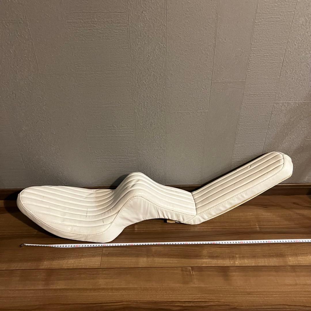 キング＆クイーンシート　ホワイト　ナックル　パン　ショベル