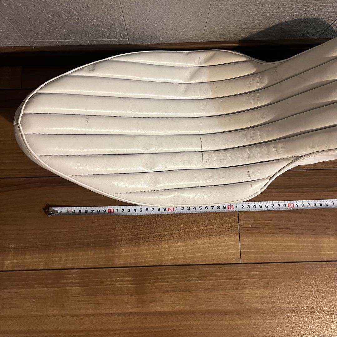 キング＆クイーンシート　ホワイト　ナックル　パン　ショベル