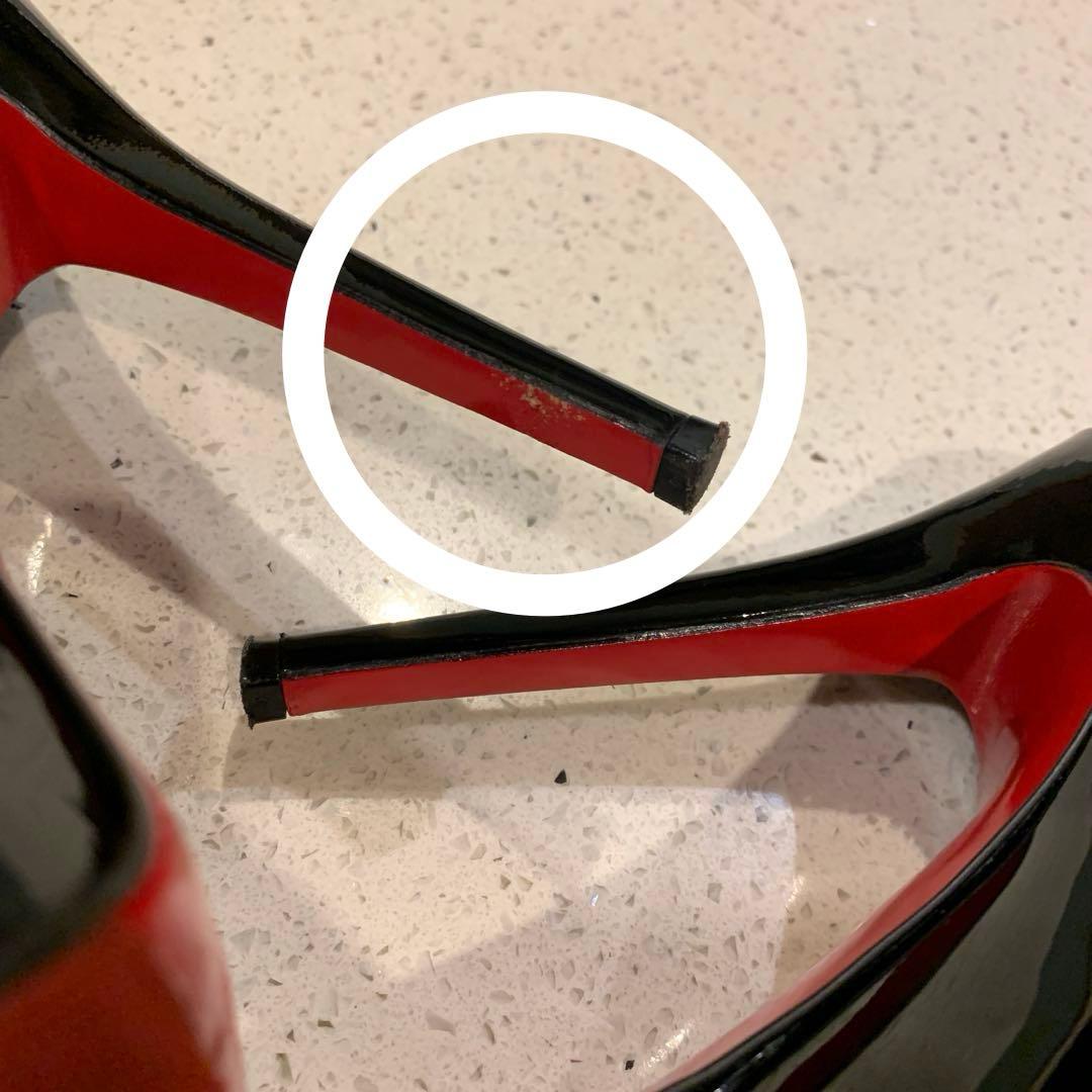 S*S様 ルブタン ビアンカ 黒 エナメル 23cm