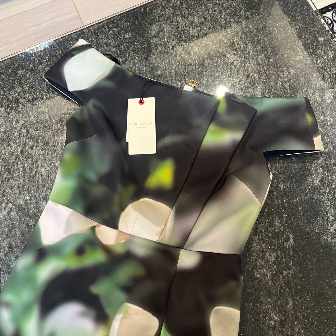 ワンピース TED BAKER 0