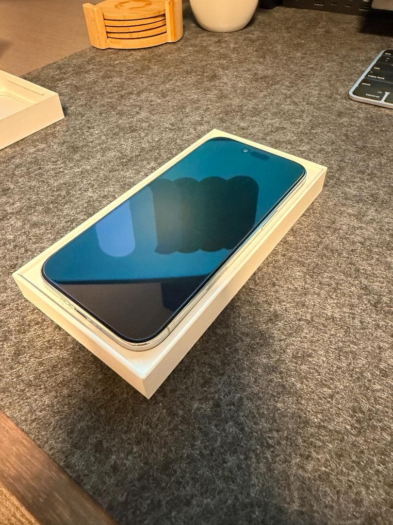 【超美品】iPhone Air 256GB クラウドホワイト SIMフリー