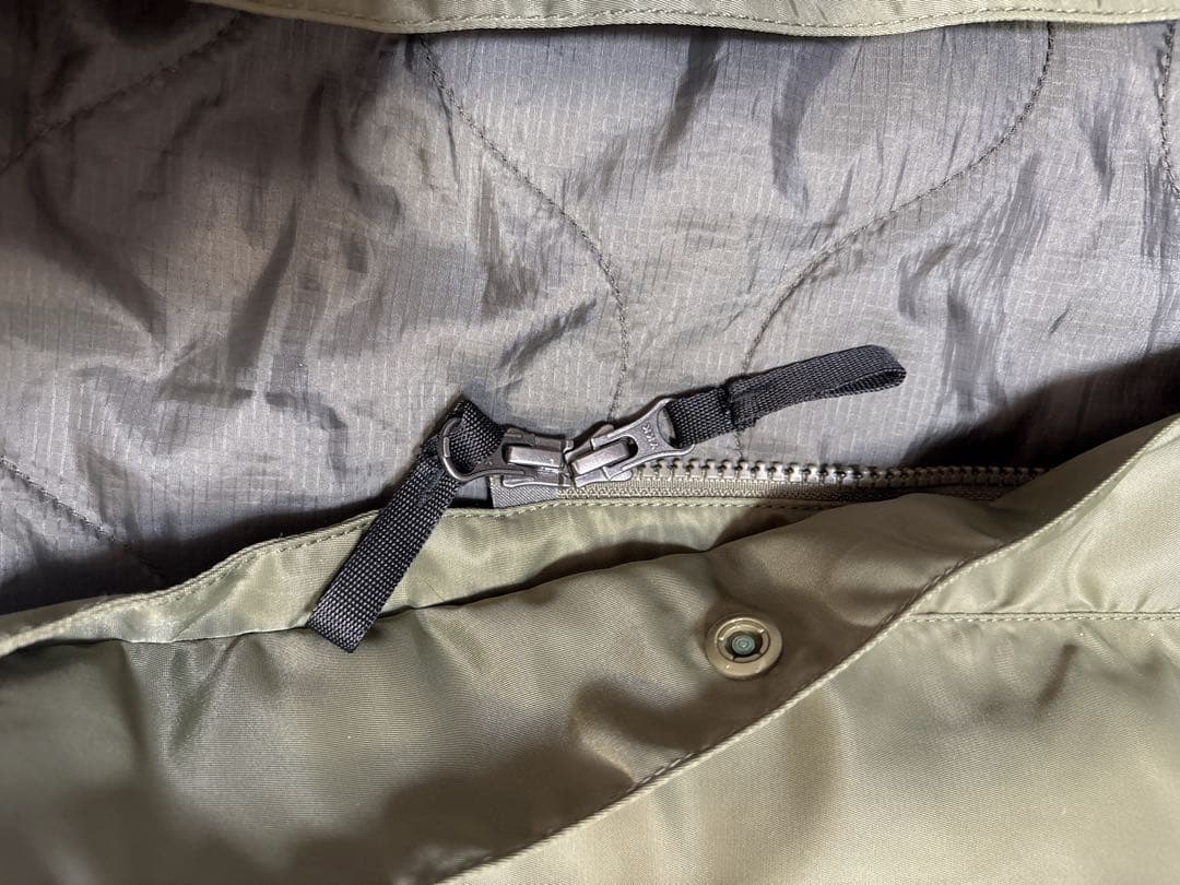 美品　完売etsinta モンスター中綿オーバーコート