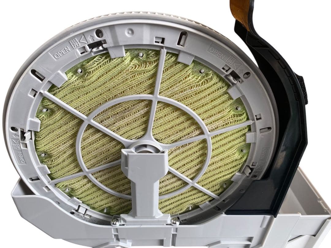 ダイキン 加湿ストリーマ空気清浄機 ホワイト MCK70XE8-W 2021年