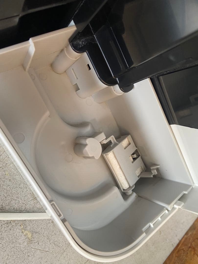 ダイキン 加湿ストリーマ空気清浄機 ホワイト MCK70XE8-W 2021年