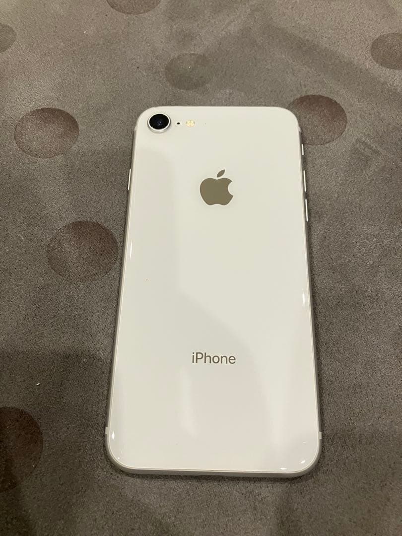 Apple iPhone 8 ホワイト SIMフリー