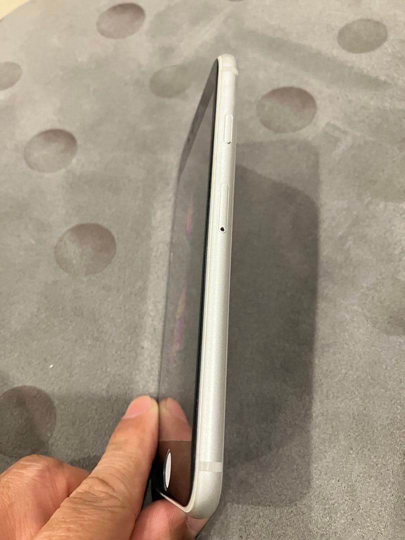 Apple iPhone 8 ホワイト SIMフリー