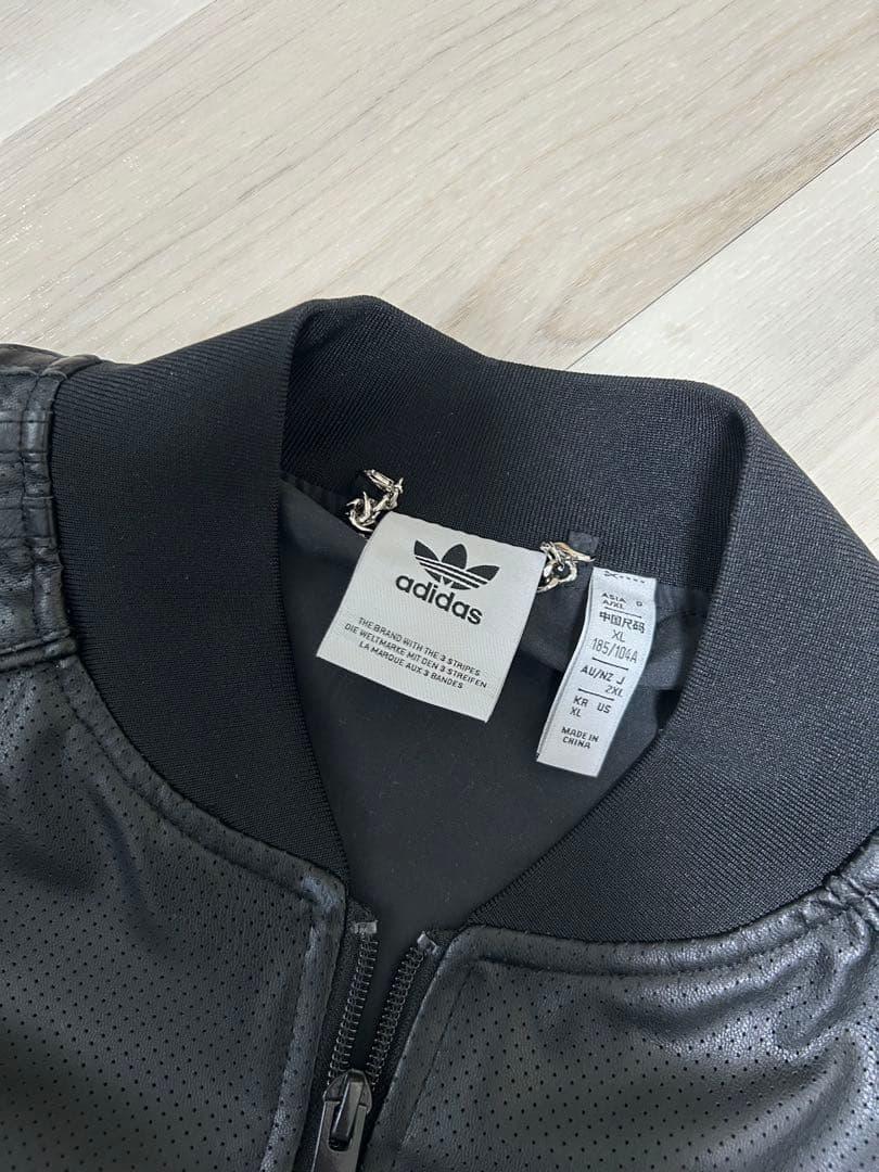 adidas プレミアム トラックパンツ&ジャケット