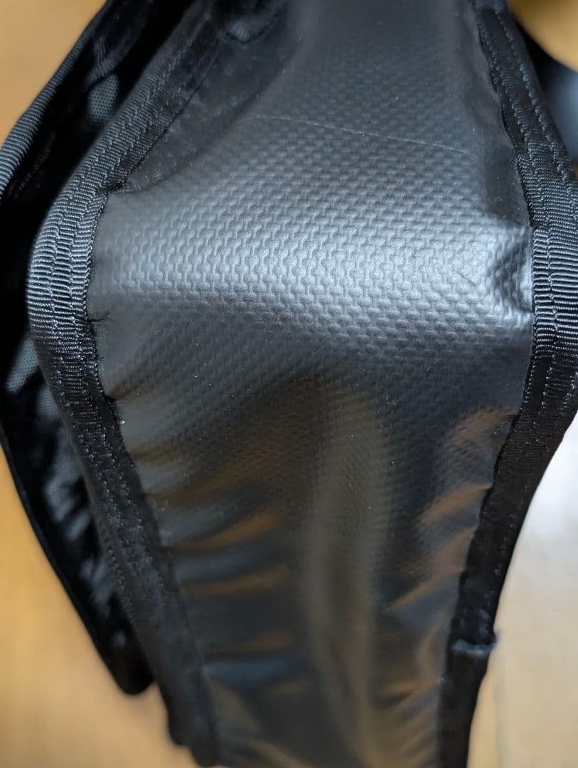 しんのすけ　PORTER ショルダーバッグ　 マグライト付