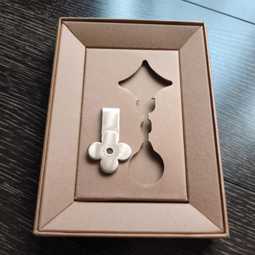 ルイ・ヴィトン　LOUISVUITTON　マネークリップ