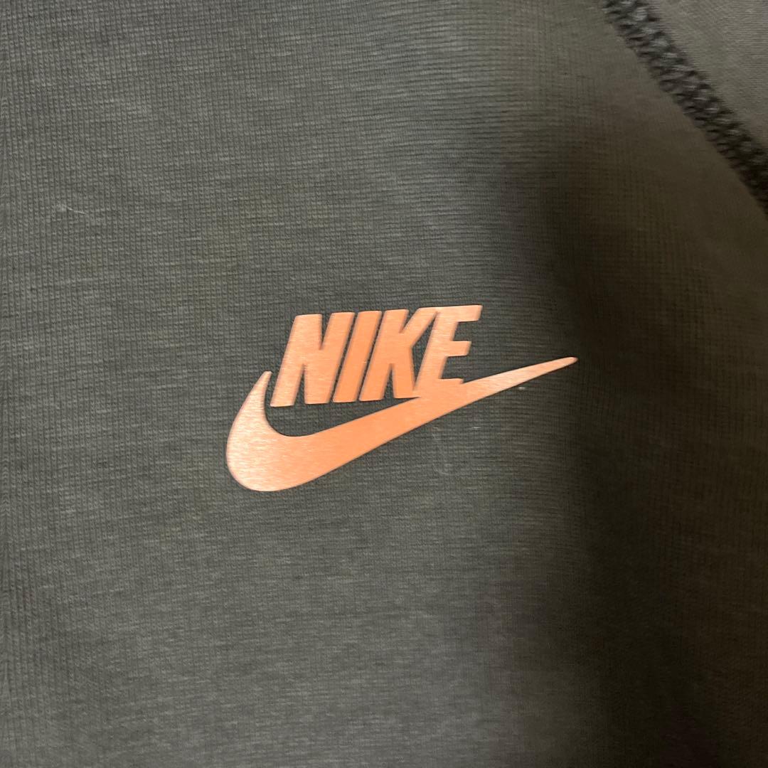 NIKEテックフリース＆シナワールド