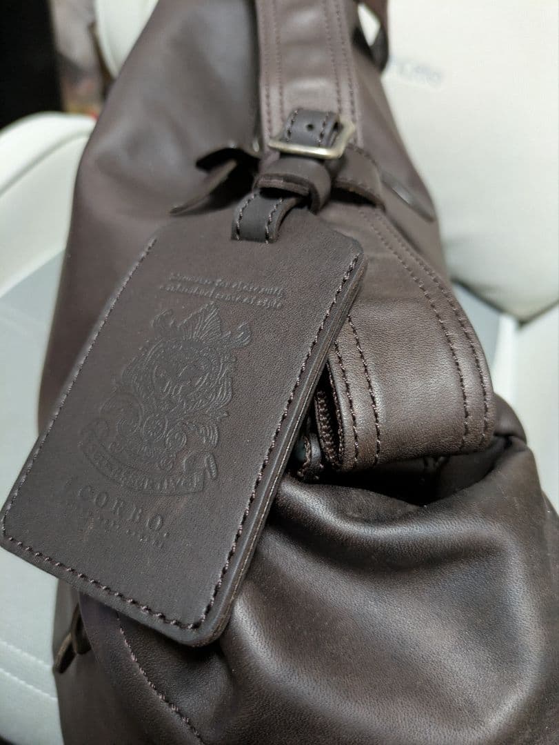 corbo イクワインズショルダー　ダークブラウン