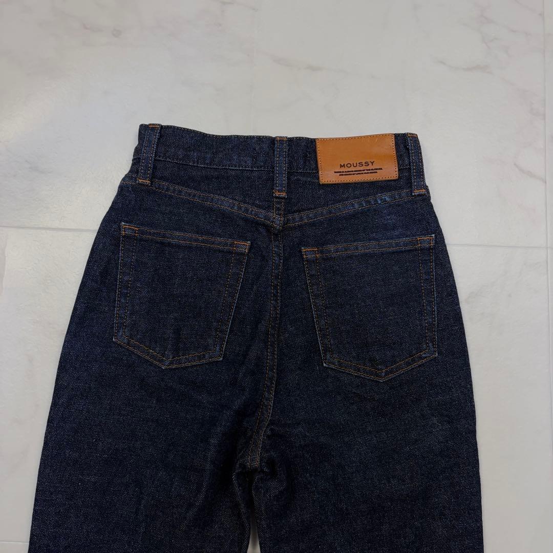 マウジー　MVSフレア デニムパンツ　ブーツカット　23 濃紺　ハイライズ