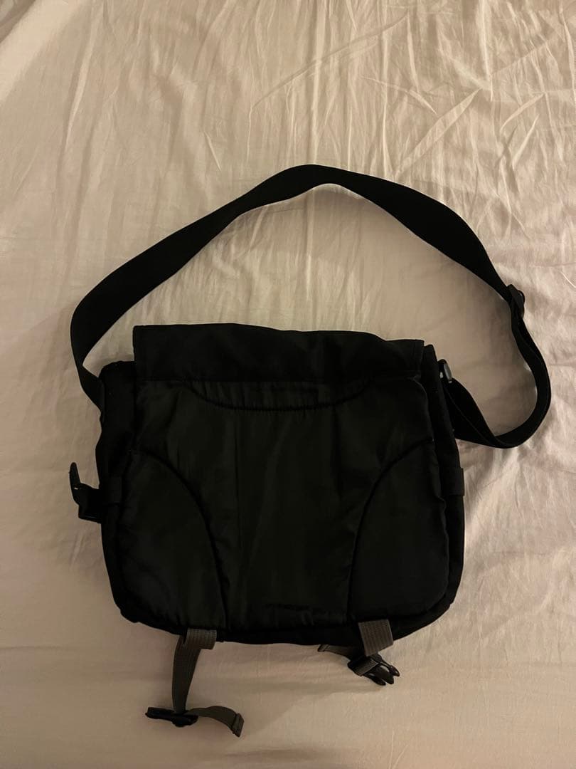 old gap ブラックメッセンジャーバッグ