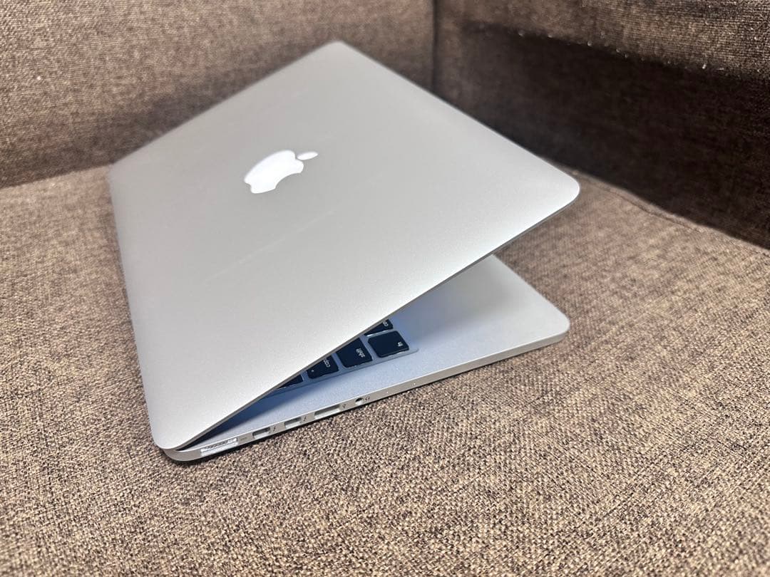 Apple MacBook シルバー Pro i7-16GB-1TB USキー