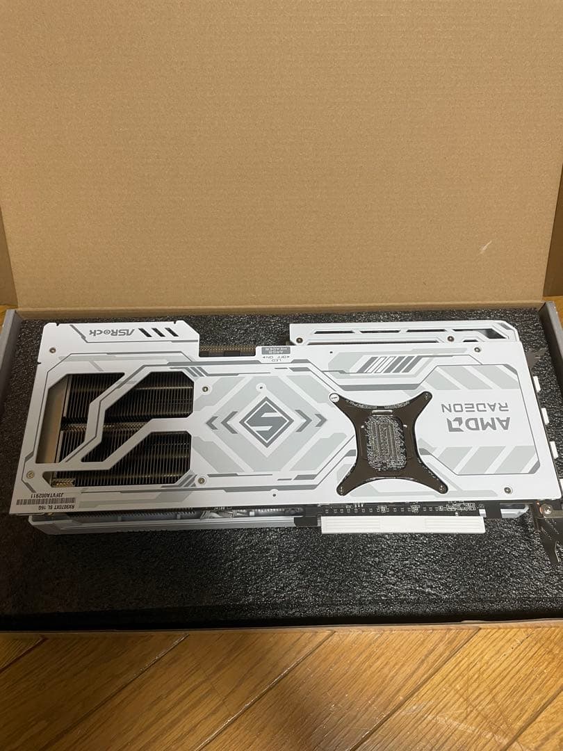 グラフィックボード・グラボ・ビデオカード ASRockSteelLegend Radeon RX 9070XT16GB