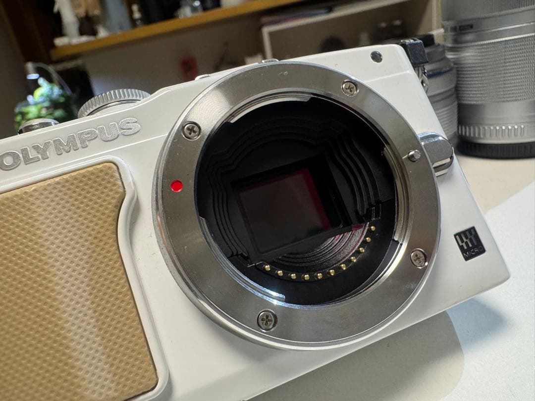 OLYMPUS PEN Lite E-PL5 ホワイト【訳あり】