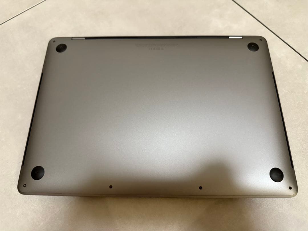 MacBook本体 MacBook Pro 13inch i5 16G 512GB A2251