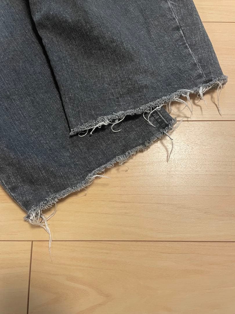 yanuk ヤヌーク　カーブテーパード　LAURA ローラ　CUG 23