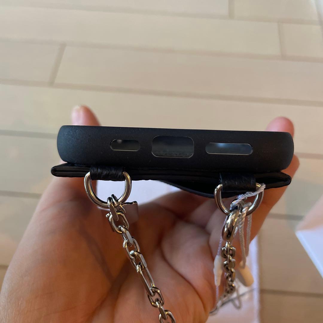 新品・未使用チェーン付きMaison Margiela iPhoneケース