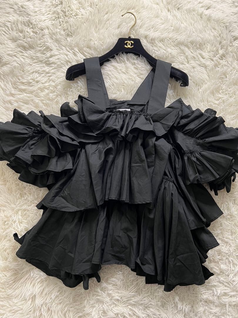 トップス naokitomizuka Ruffle camisole blouse