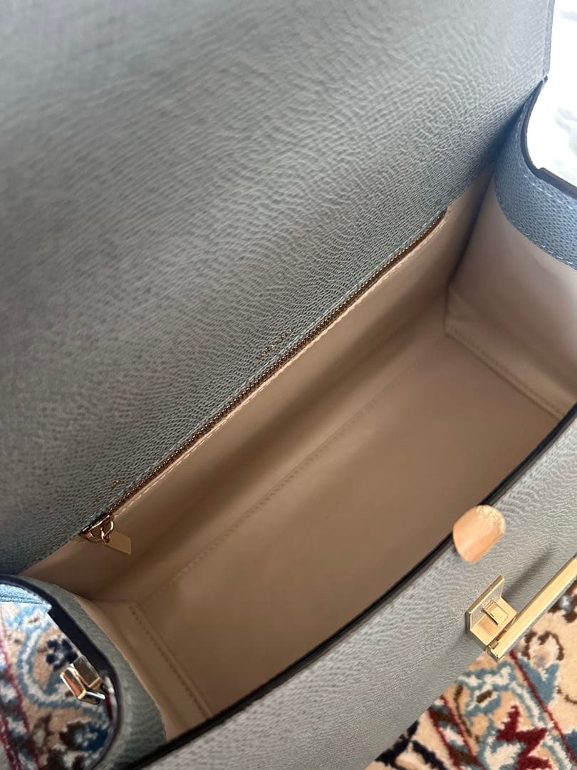 ヴァレクストラ イジィデ ミディアム