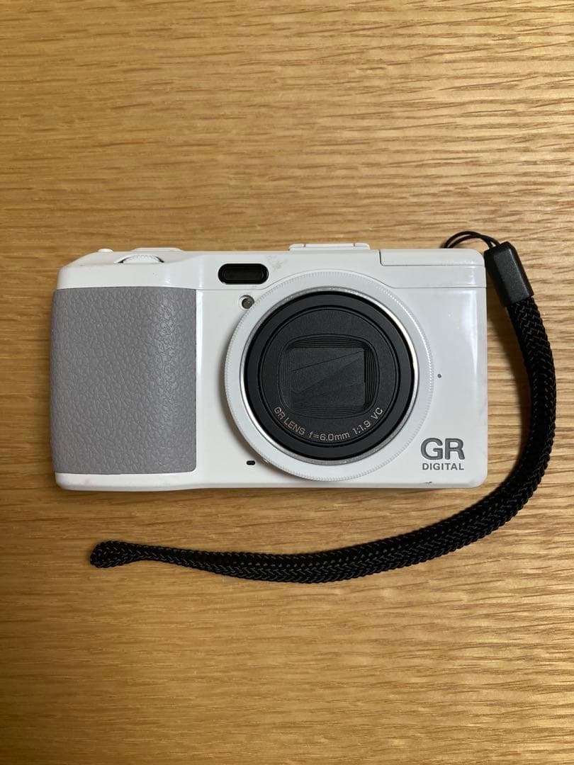 【最終価格】RICHO GR DIGITAL IV ホワイトエディション
