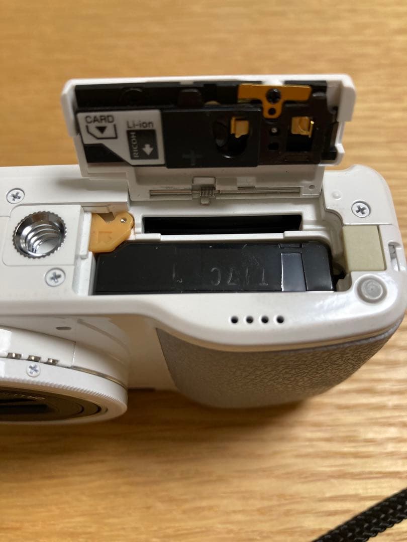 【最終価格】RICHO GR DIGITAL IV ホワイトエディション