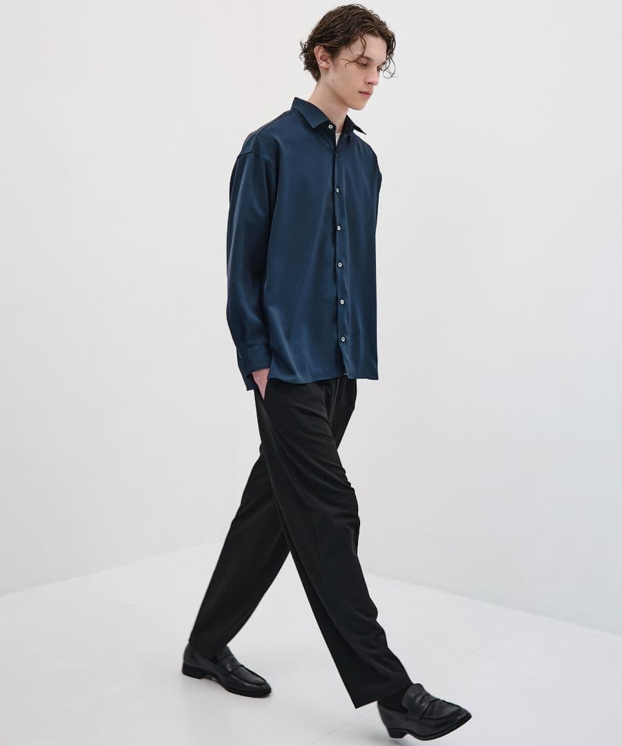 美品★ユナイテッドトウキョウ　COLD DRY ロングスリーブシャツ　1.5万