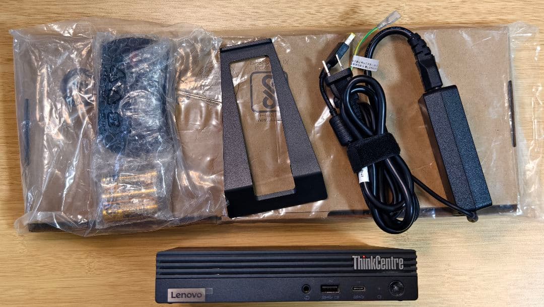 【Lenovo】M75q-Tiny Gen2 R5-5650GE 16GB換装済