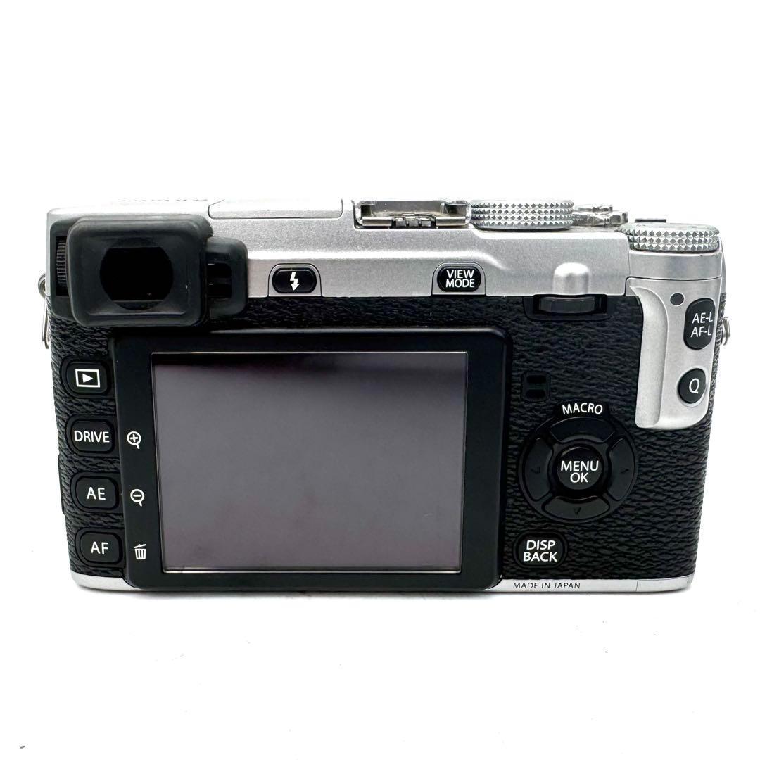 動作良好 FUJIFILM フジフィルムX-E1 ミラーレス 一眼　シルバー