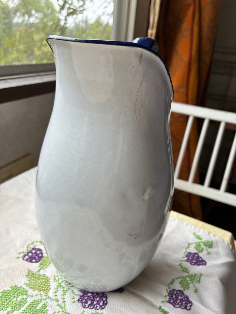 フランス　アンティーク　ホーロー　ジャグ　ピッチャー　水差し　ホワイト　100年