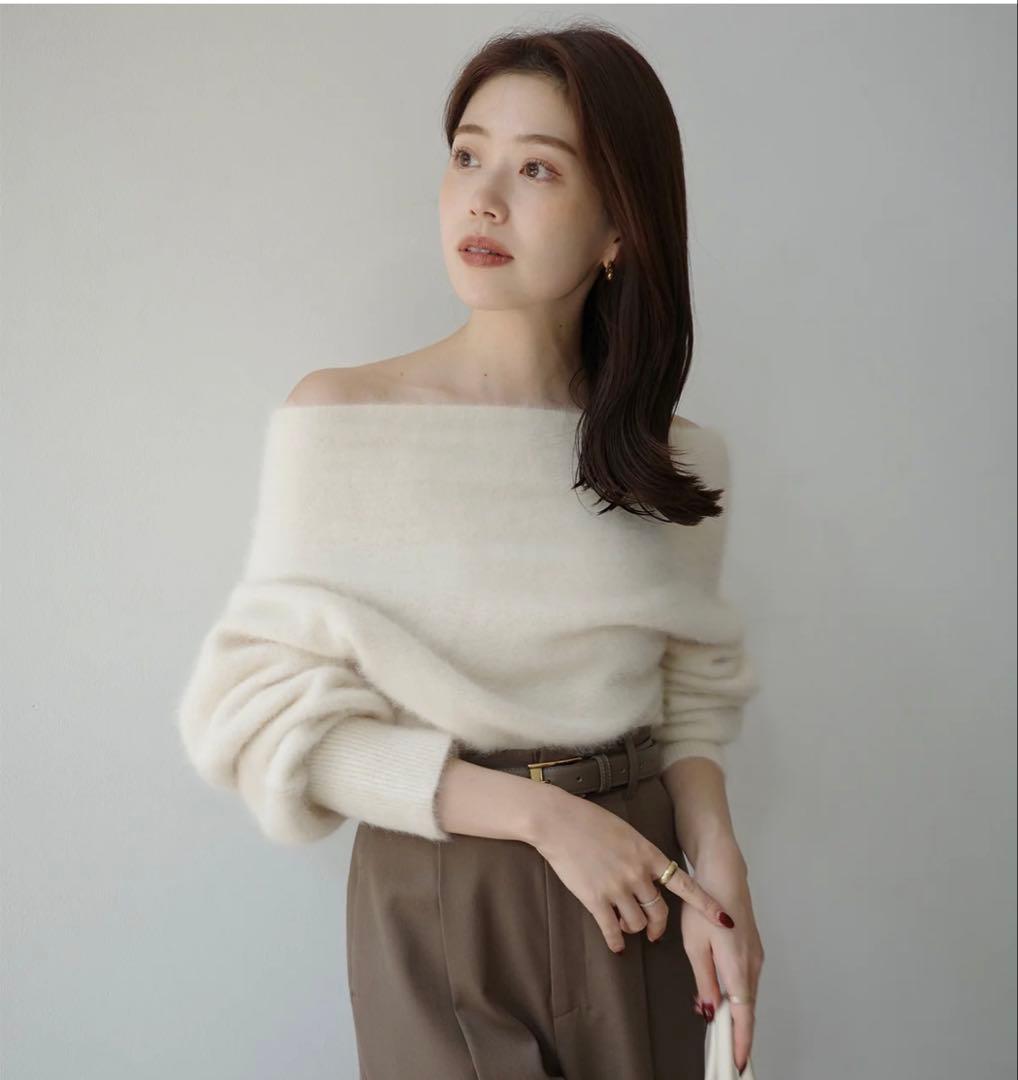 【新品未使用】アニュアンス ラクーンフォックス　オフショルダー ニット