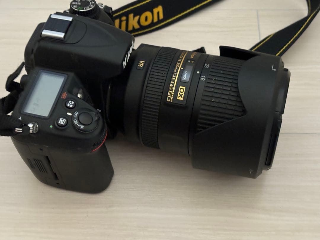 デジタルカメラ Nikon D7000 AF-S DX 18-300mm