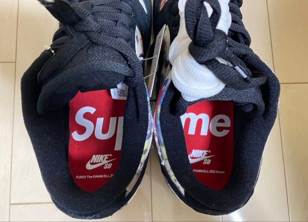 スケートボード Supreme Nike SB Dunk Low Rammellzee