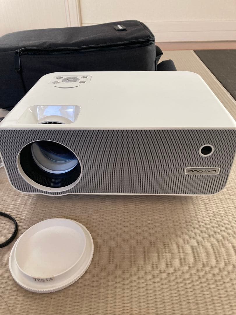 再値下げ！ONOAYO 9500lmプロジェクター本体 ホワイト