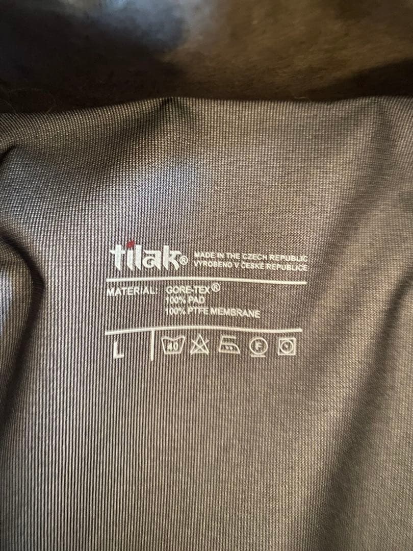 S*I様 tilak storm jacket L